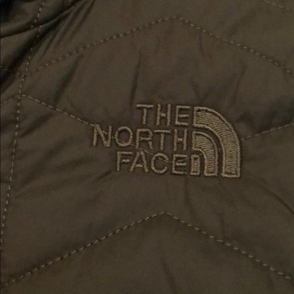 The North Face Shell Jacket - Picture 2 of 7